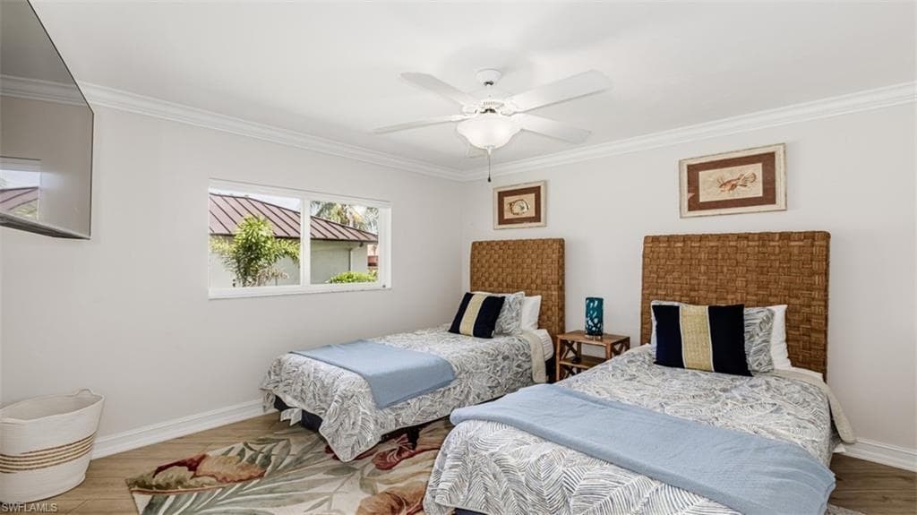 711 Tigertail Ct, Marco Island, FL 34145-15