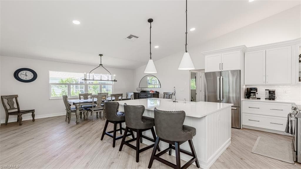 711 Tigertail Ct, Marco Island, FL 34145-5