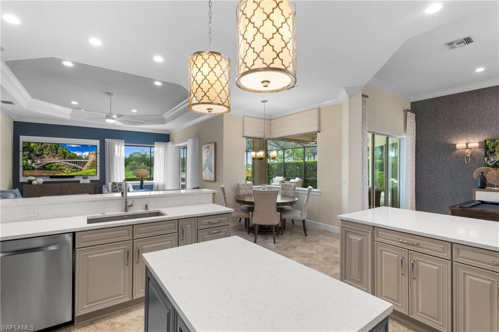 9755 Nickel Ridge Cir, Naples, FL 34120-11