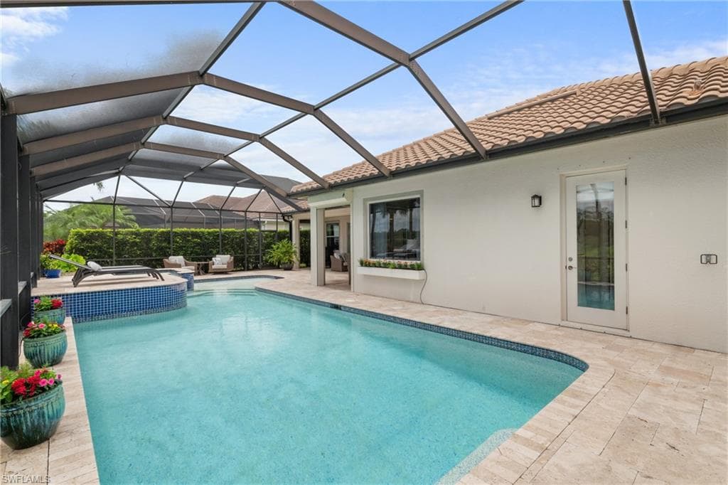 9755 Nickel Ridge Cir, Naples, FL 34120-33