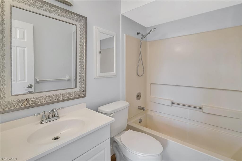 1428 20th Ave, Cape Coral, FL 33990-22