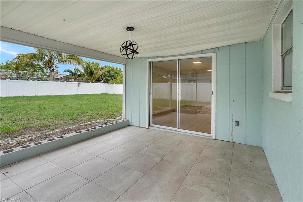 1428 20th Ave, Cape Coral, FL 33990-28