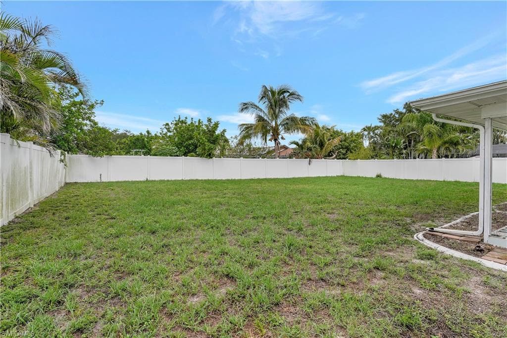 1428 20th Ave, Cape Coral, FL 33990-31
