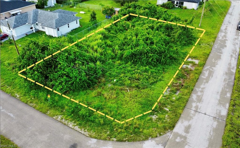 3200 14th St W, Lehigh Acres, FL 33971-1