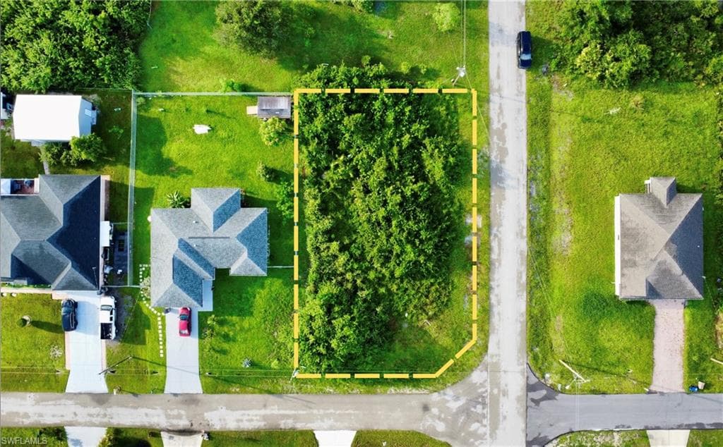 3200 14th St W, Lehigh Acres, FL 33971-4