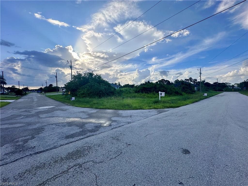 3200 14th St W, Lehigh Acres, FL 33971-7