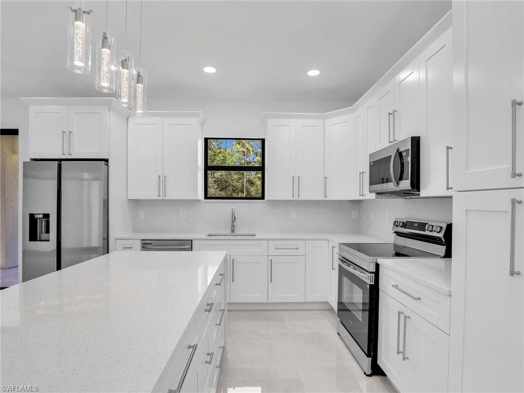 2811 Cerito Ave N, Lehigh Acres, FL 33971-10