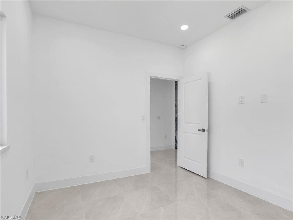 2811 Cerito Ave N, Lehigh Acres, FL 33971-18