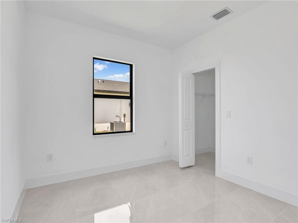 2811 Cerito Ave N, Lehigh Acres, FL 33971-20