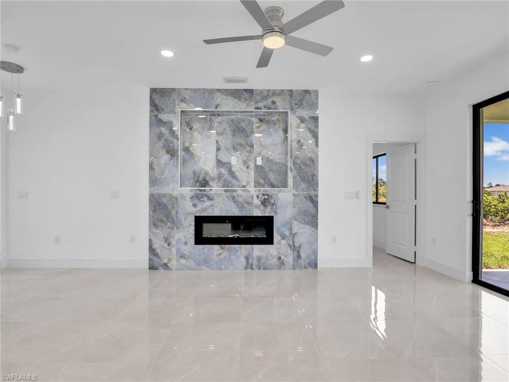 2811 Cerito Ave N, Lehigh Acres, FL 33971-6