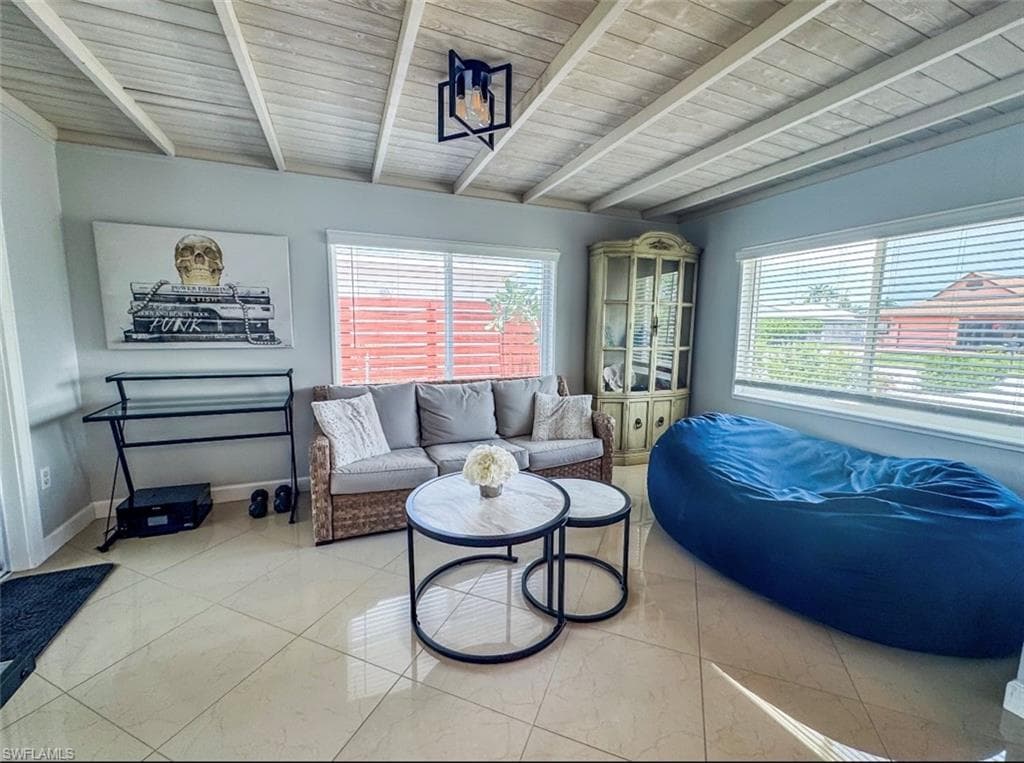 744 96th Ave N, Naples, FL 34108-11
