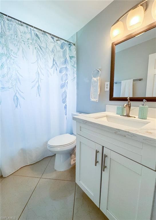 744 96th Ave N, Naples, FL 34108-14
