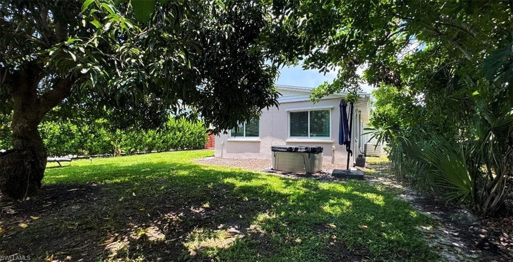 744 96th Ave N, Naples, FL 34108-22
