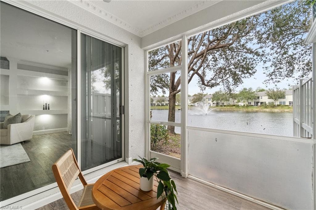 1330 Mariposa Cir 103, Naples, FL 34105-40