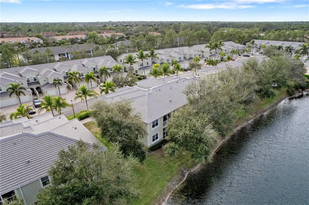 1330 Mariposa Cir 103, Naples, FL 34105-48