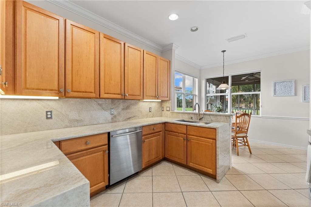 3916 Forest Glen Blvd 201, Naples, FL 34114-16