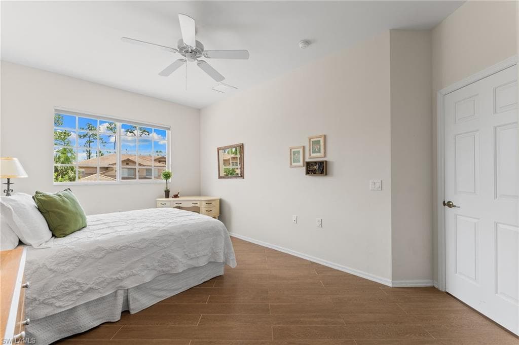 3916 Forest Glen Blvd 201, Naples, FL 34114-35