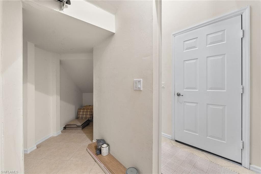 3916 Forest Glen Blvd 201, Naples, FL 34114-40