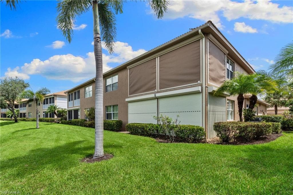 3916 Forest Glen Blvd 201, Naples, FL 34114-46