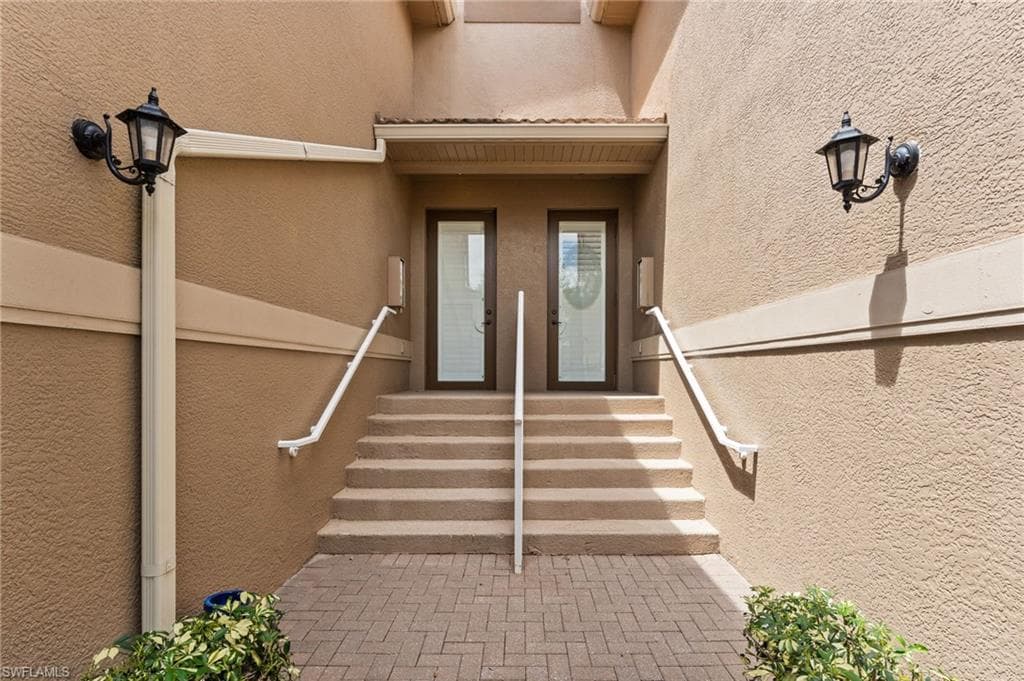 3916 Forest Glen Blvd 201, Naples, FL 34114-5