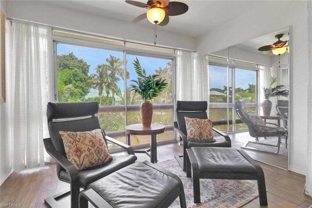 1021 3rd St S 306, Naples, FL 34102-16