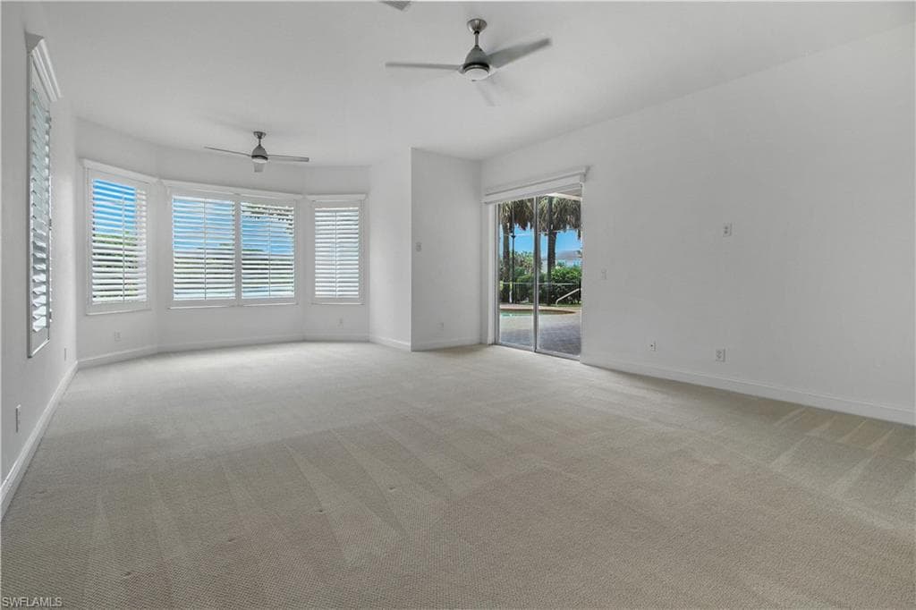 1479 Palma Blanca Ct, Naples, FL 34119-18