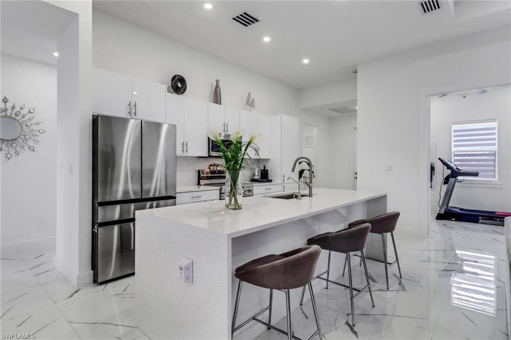 3835 39th Ave NE, Naples, FL 34120-11