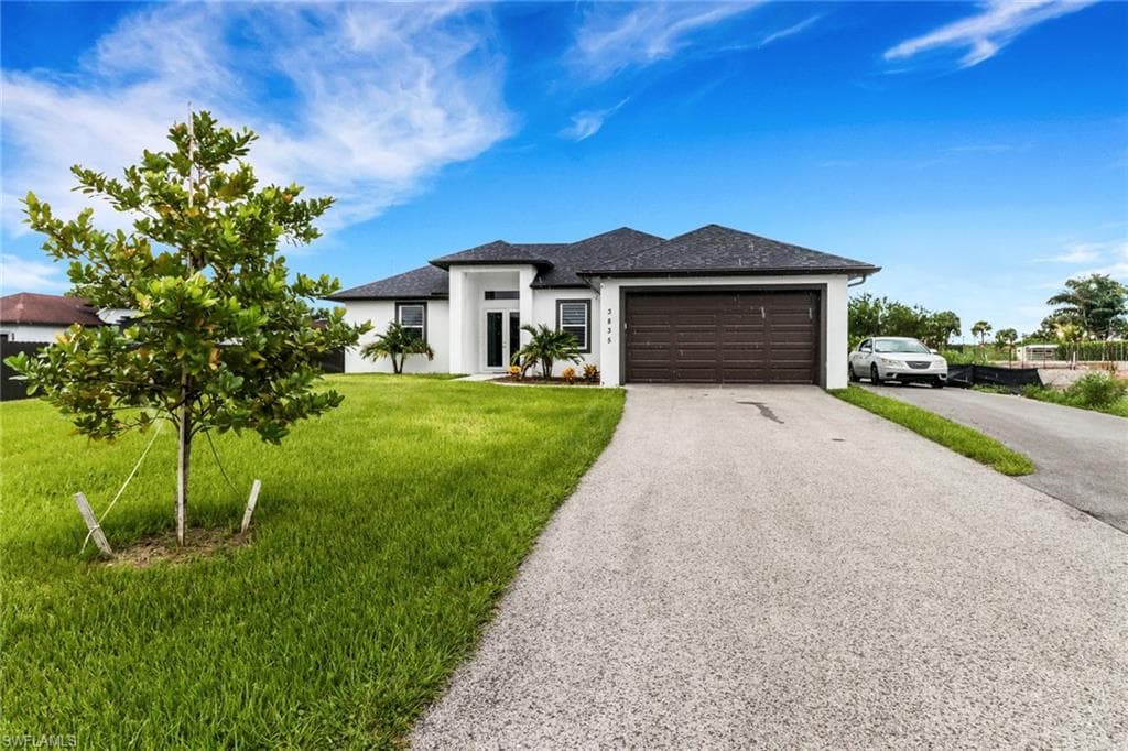 3835 39th Ave NE, Naples, FL 34120-3