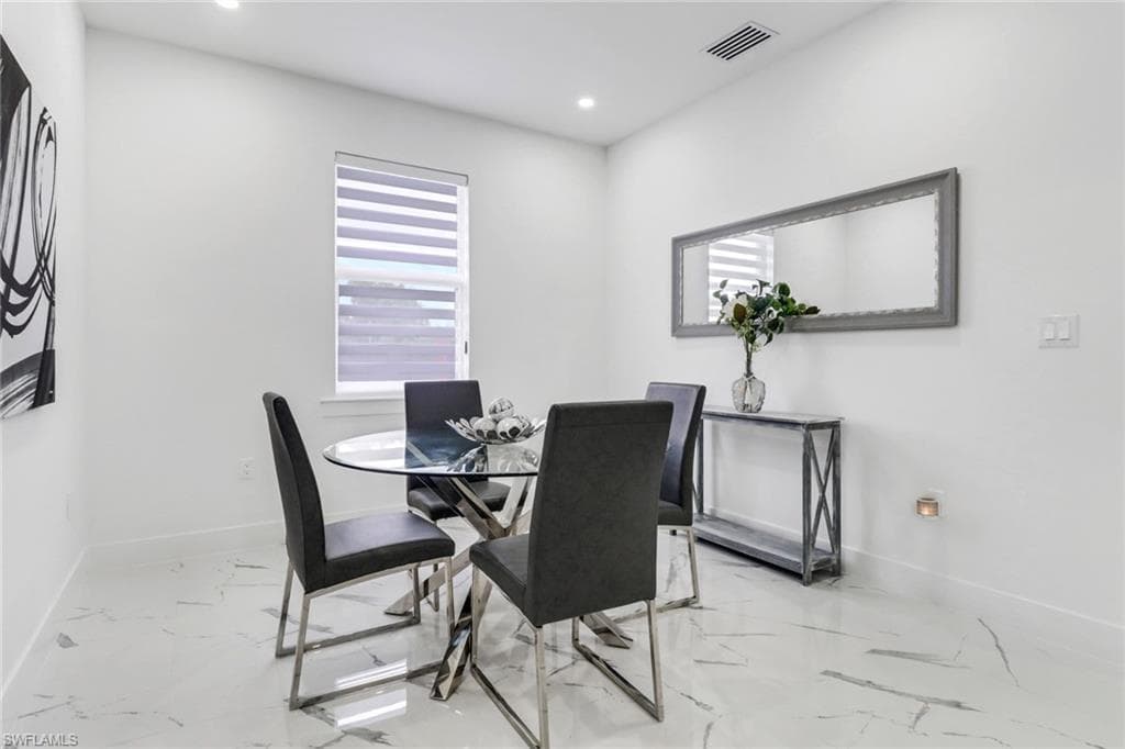 3835 39th Ave NE, Naples, FL 34120-8
