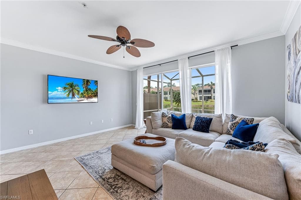960 Hampton Cir 80, Naples, FL 34105-10