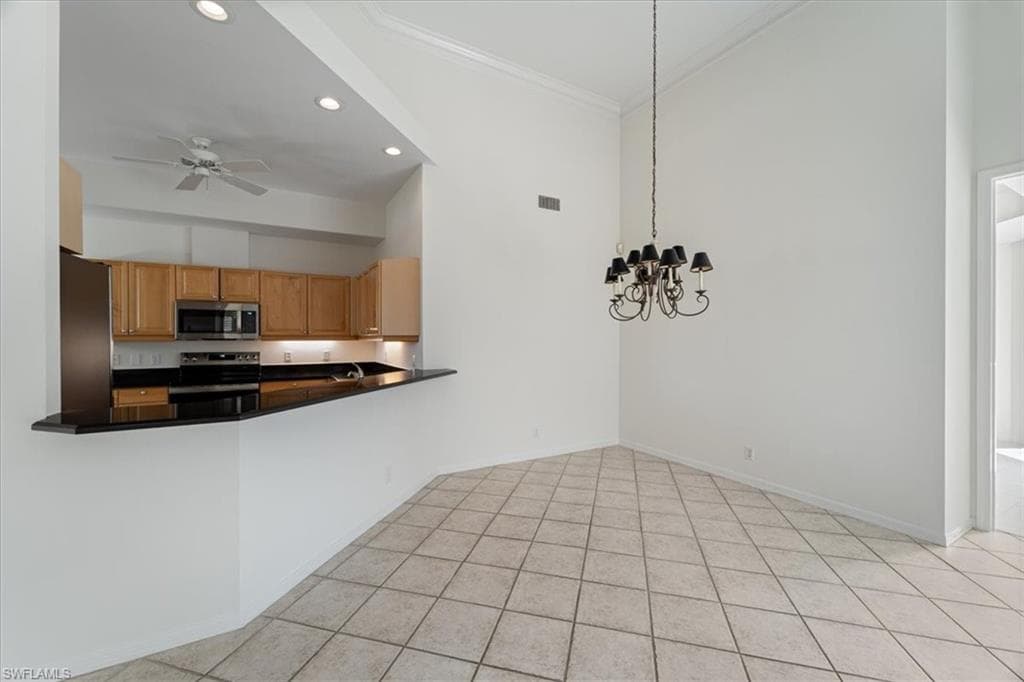 1580 Clermont Dr L202, Naples, FL 34109-10