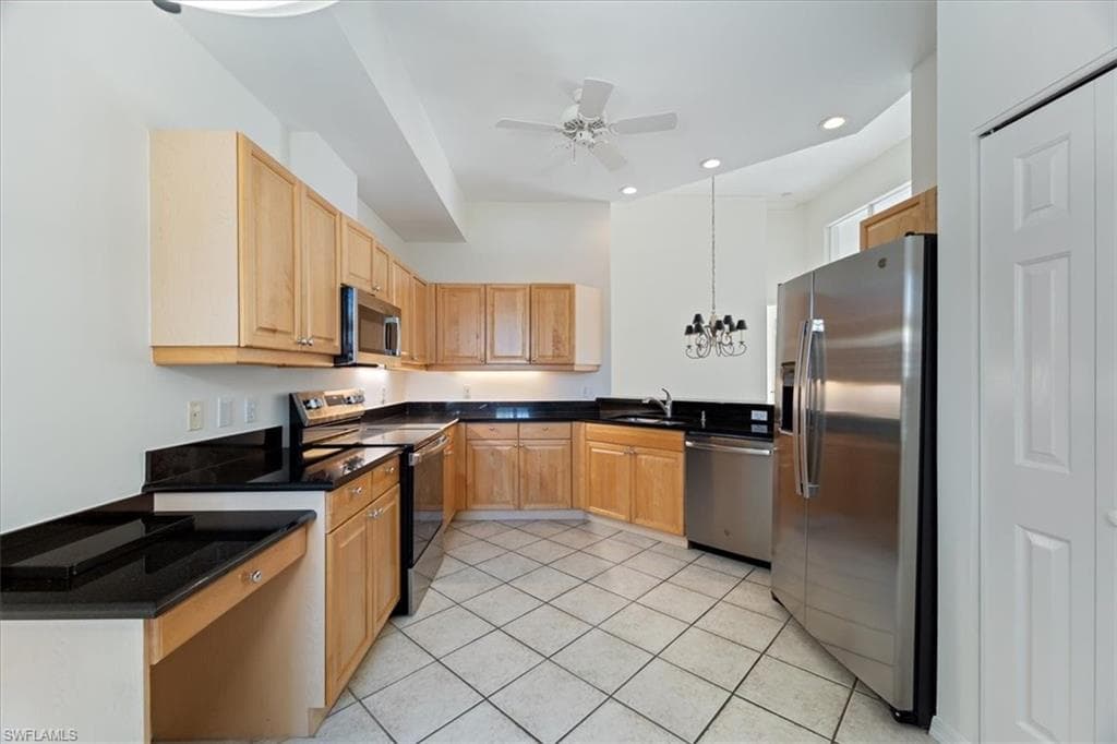 1580 Clermont Dr L202, Naples, FL 34109-12
