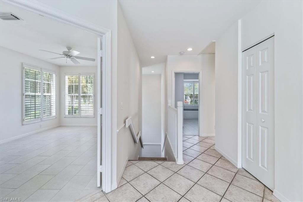 1580 Clermont Dr L202, Naples, FL 34109-16