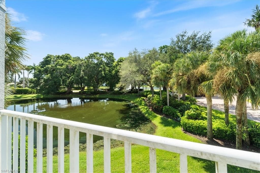1580 Clermont Dr L202, Naples, FL 34109-37