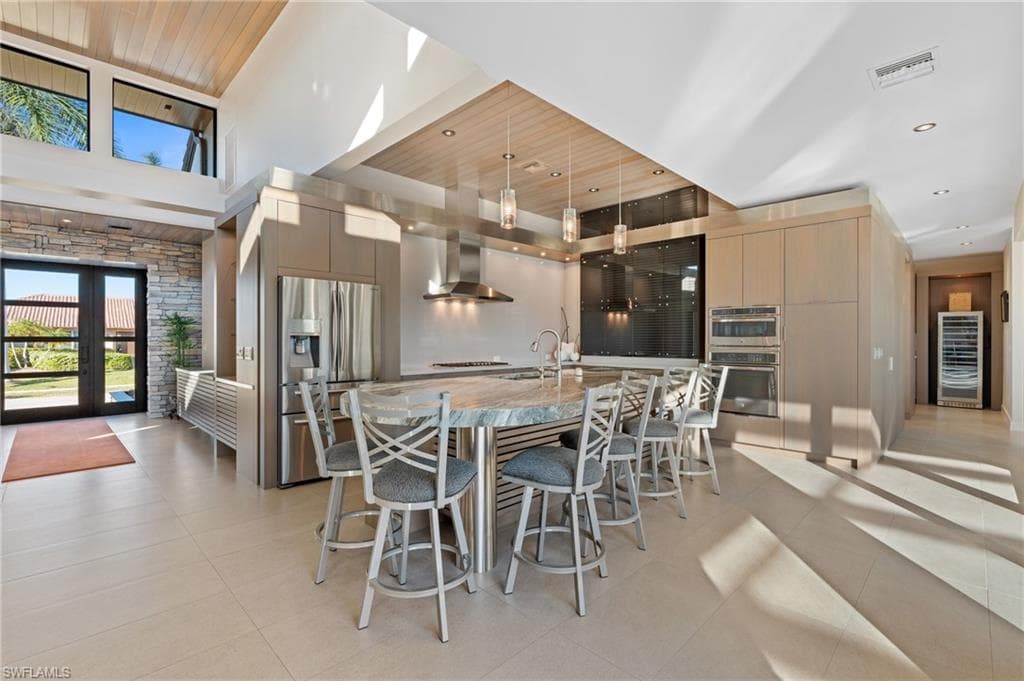 821 Magnolia Ct, Marco Island, FL 34145-10