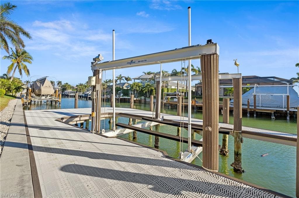 821 Magnolia Ct, Marco Island, FL 34145-35