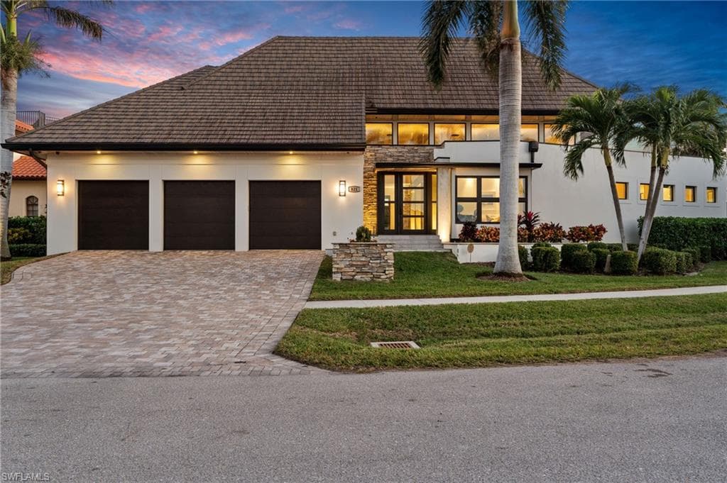821 Magnolia Ct, Marco Island, FL 34145-45