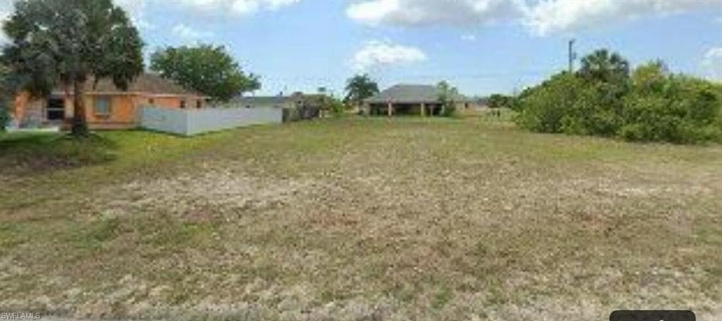 2126 15th Pl, Cape Coral, FL 33909-2