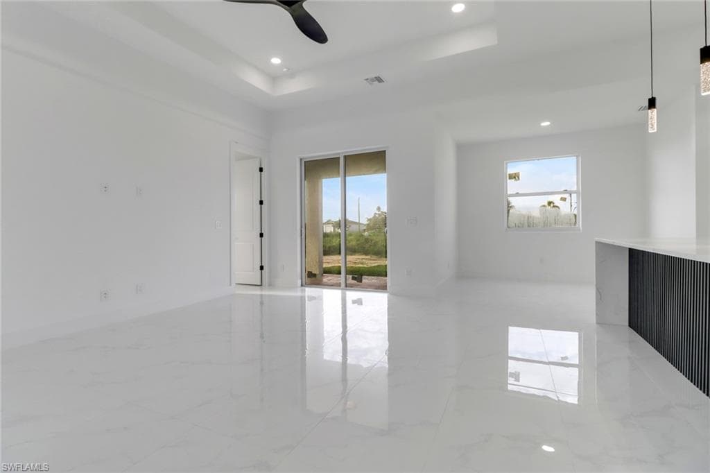 4007 19th St SW, Lehigh Acres, FL 33976-10