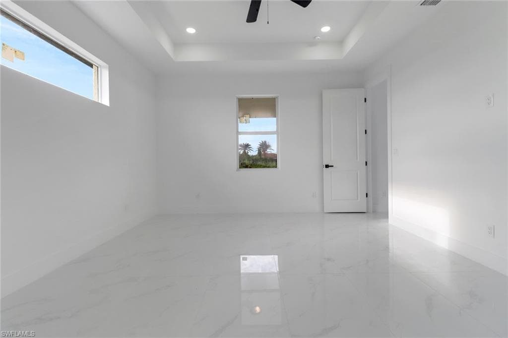 4007 19th St SW, Lehigh Acres, FL 33976-21