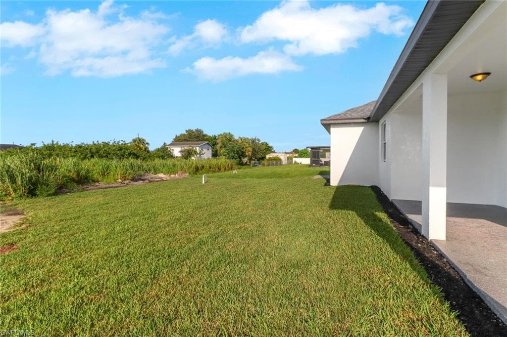 4007 19th St SW, Lehigh Acres, FL 33976-27