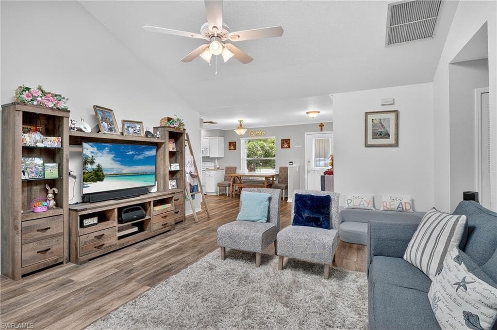 6005 Hollow Dr, Naples, FL 34112-14