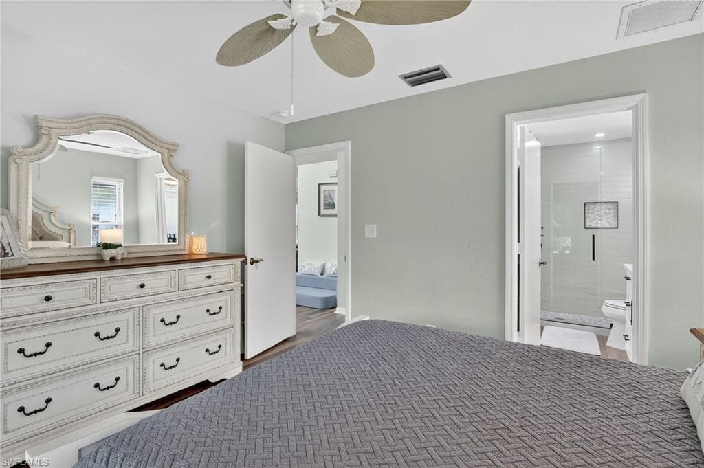 6005 Hollow Dr, Naples, FL 34112-21