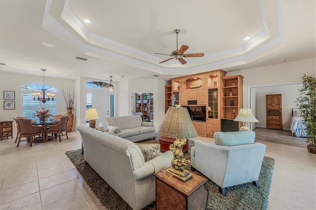 9792 Alhambra Ln, Bonita Springs, FL 34135-10