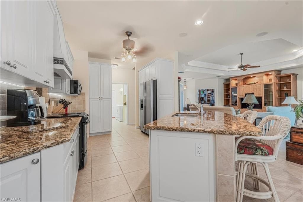 9792 Alhambra Ln, Bonita Springs, FL 34135-15