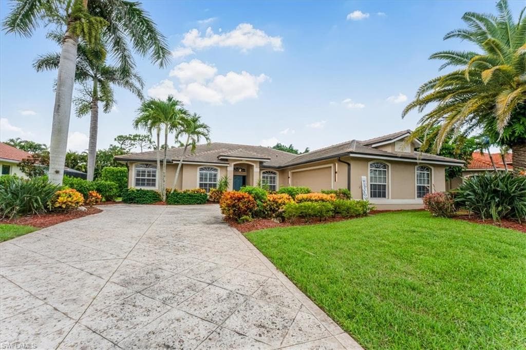 9792 Alhambra Ln, Bonita Springs, FL 34135-3