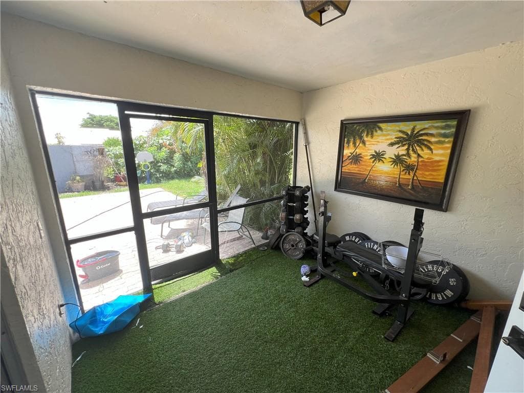 2148 Sunshine Blvd, Naples, FL 34116-14