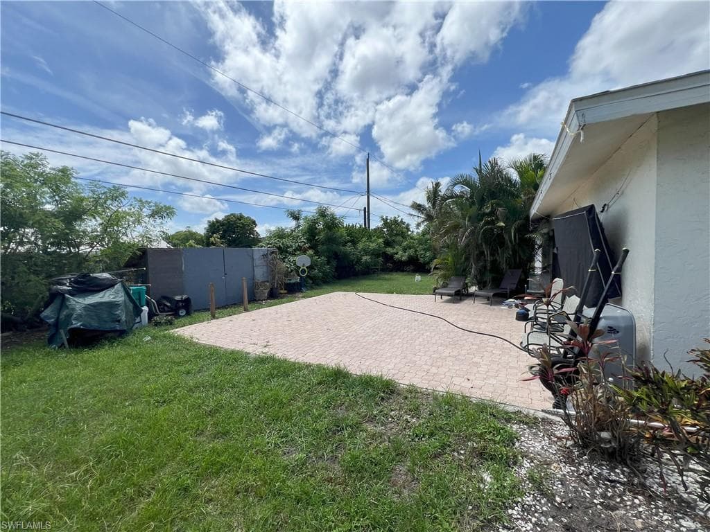 2148 Sunshine Blvd, Naples, FL 34116-18