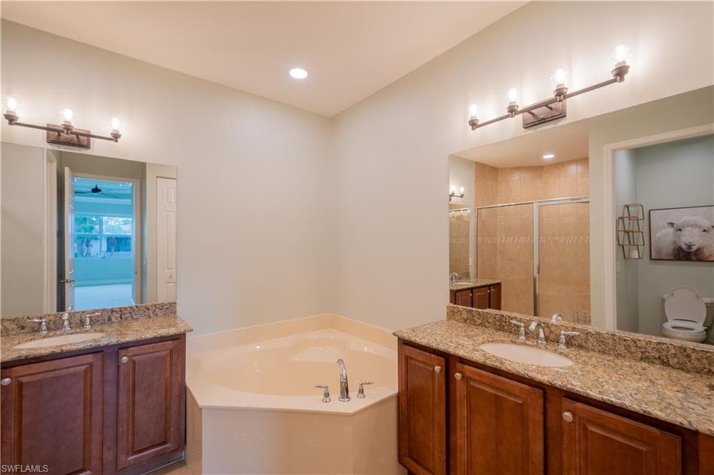 6533 Monterey Pt 204, Naples, FL 34105-13