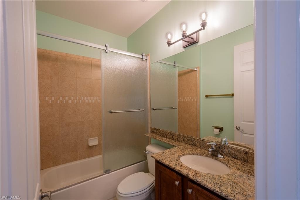 6533 Monterey Pt 204, Naples, FL 34105-27